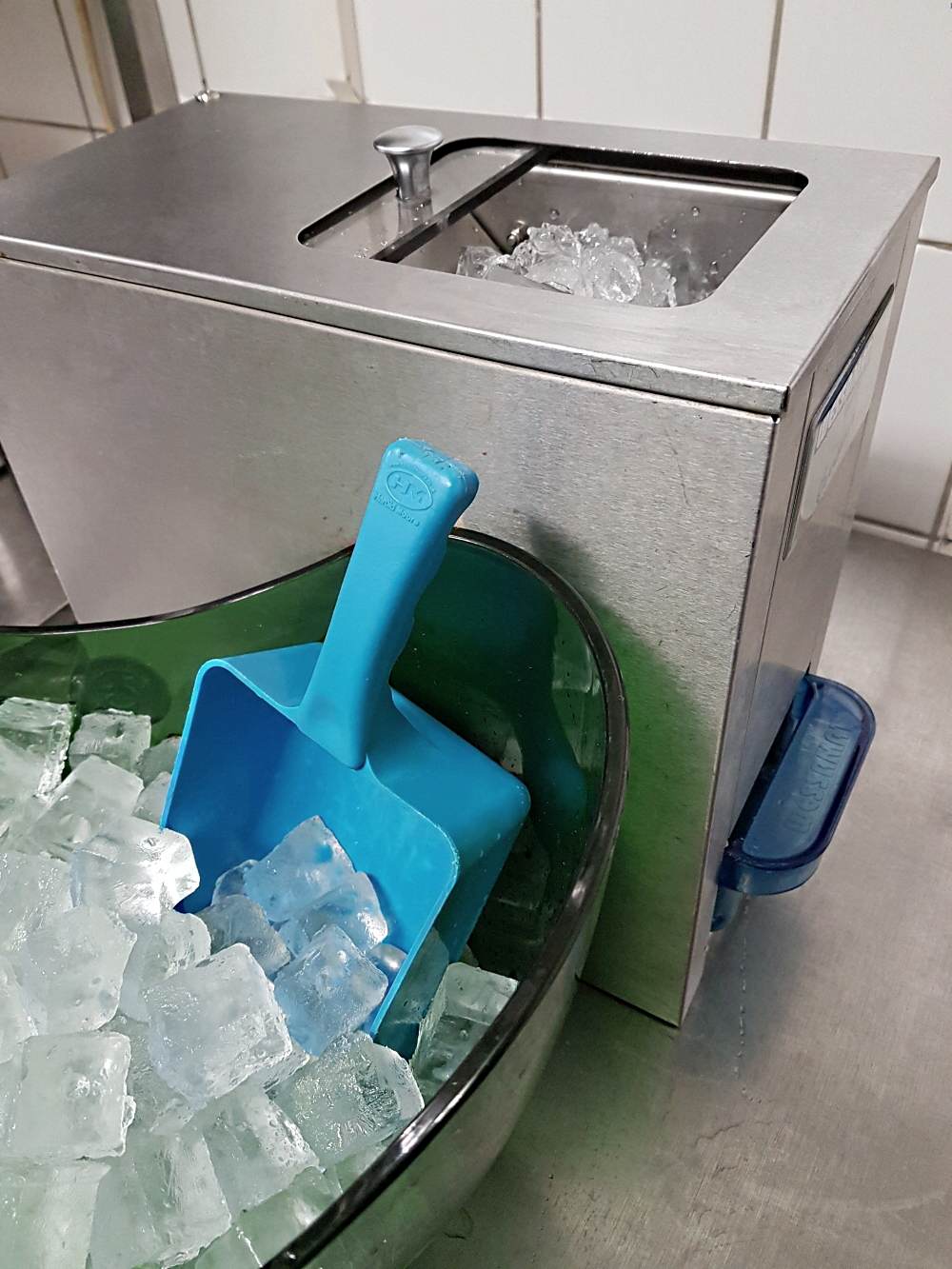 Eis crushen Trick Cocktails Cocktailrezepte Barkultur Infos